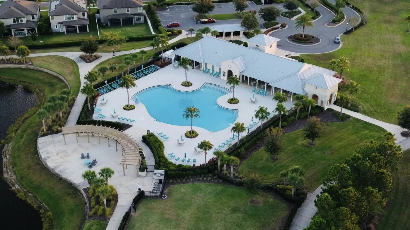 Plumbing technician providing AC repair and installation in South Fork Riverview Florida